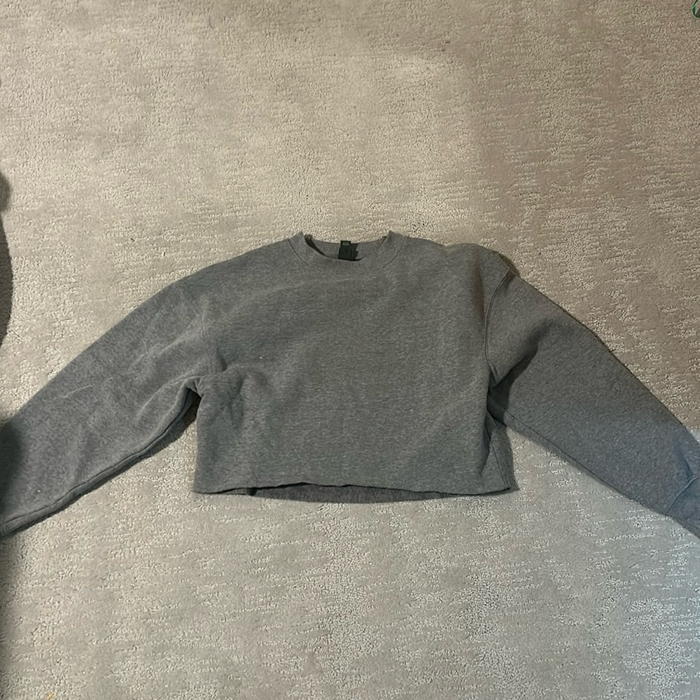 cropped hoodie